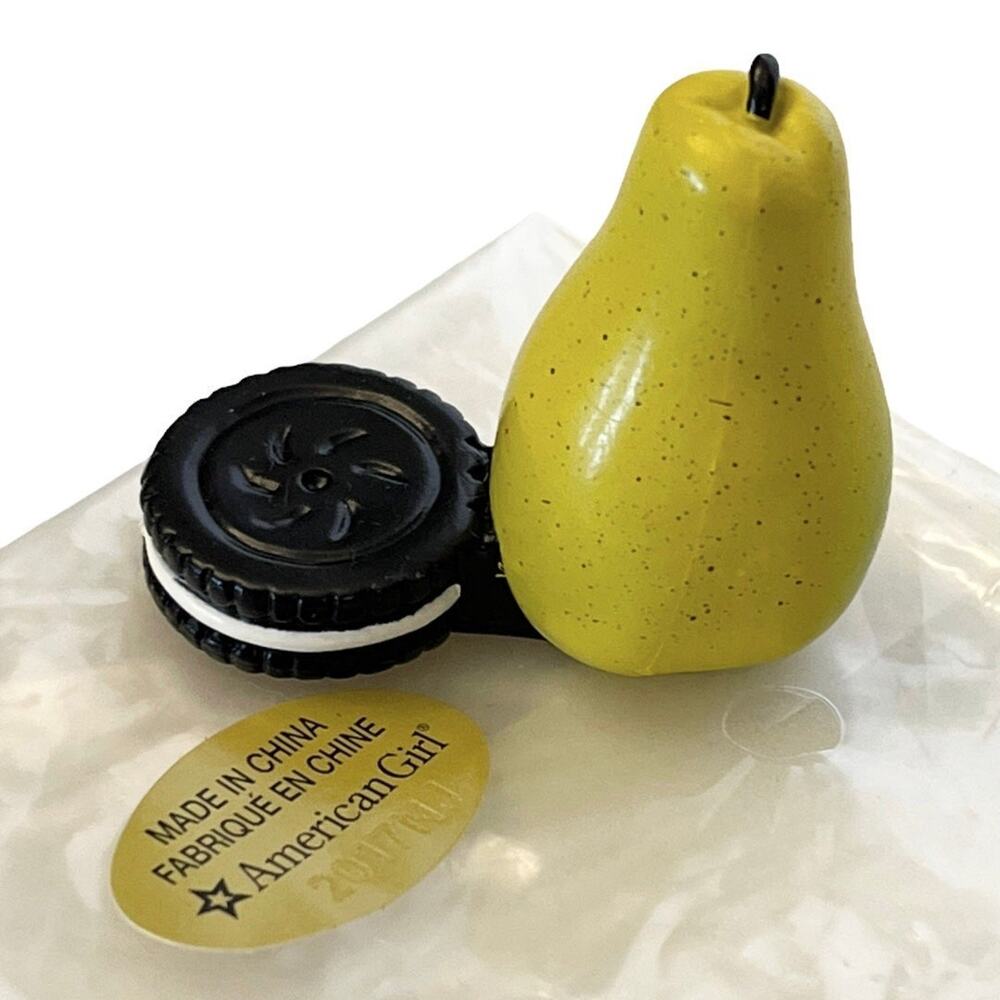 American Girl Molly Kit Lunch Accessory Pear Oreo Cookie Doll Food For Lunchbox